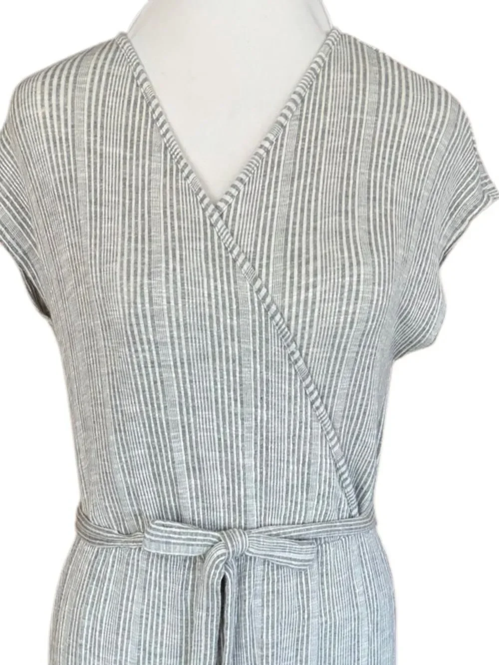 Caution To The Wind Ribbed V-Neck Faux wrap Tie-Waist Jumpsuit Gray stripe Sz L_3